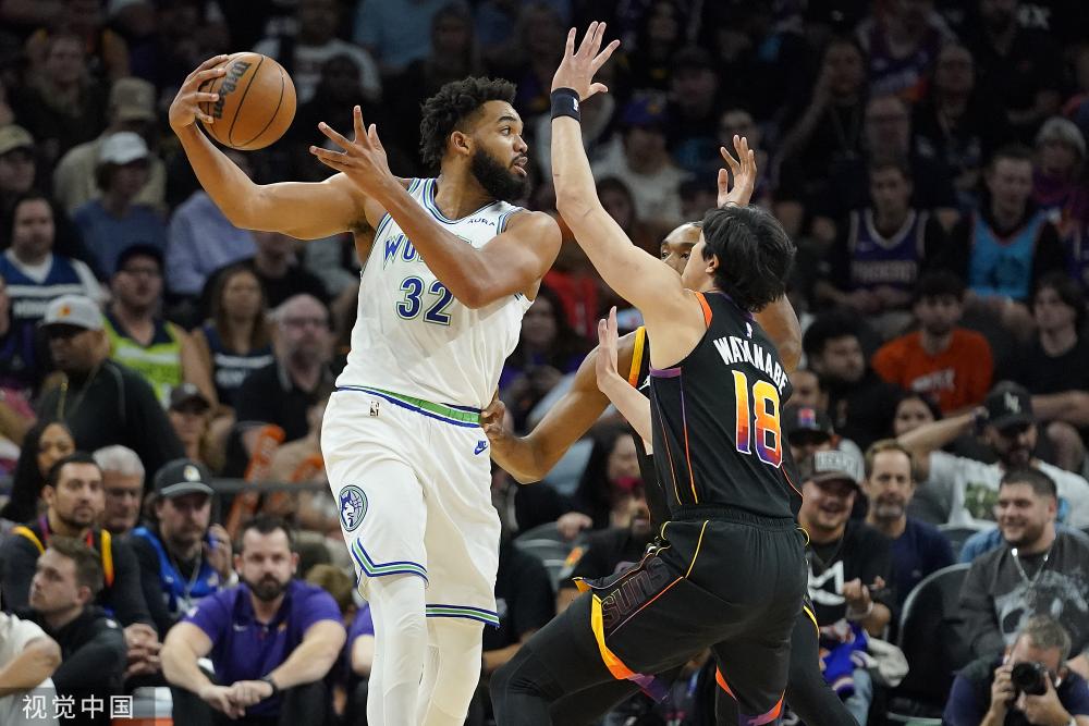 球迷建立深 球迷建立深