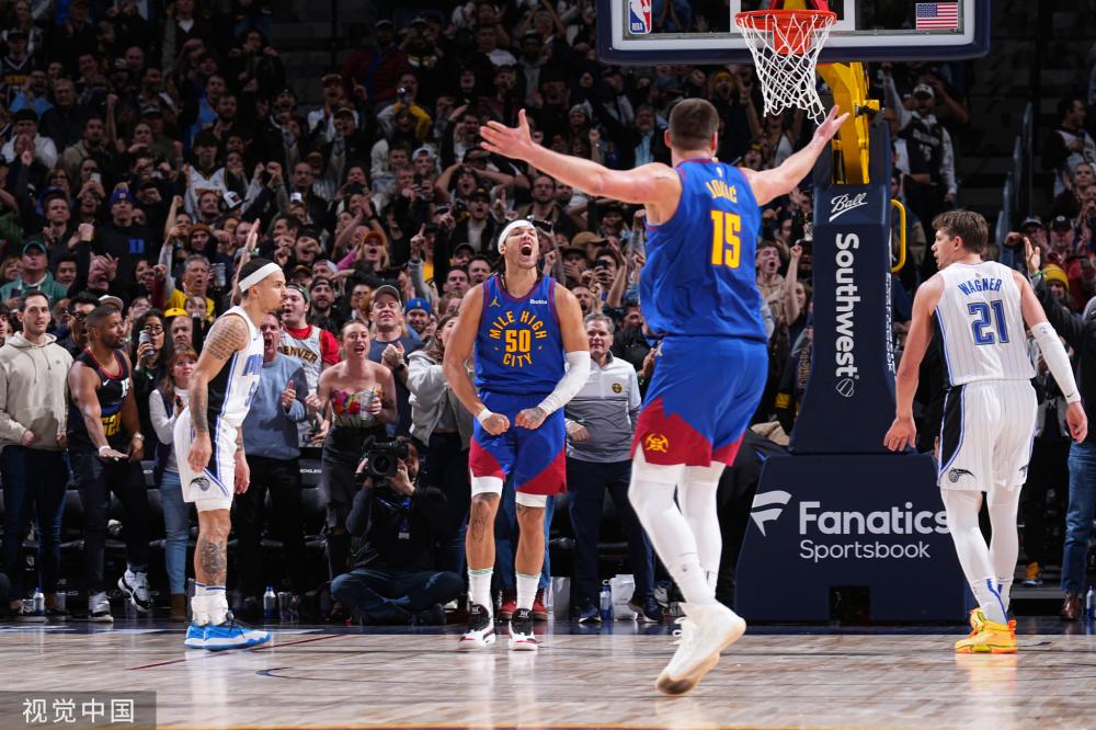 与许多同龄 与许多同龄