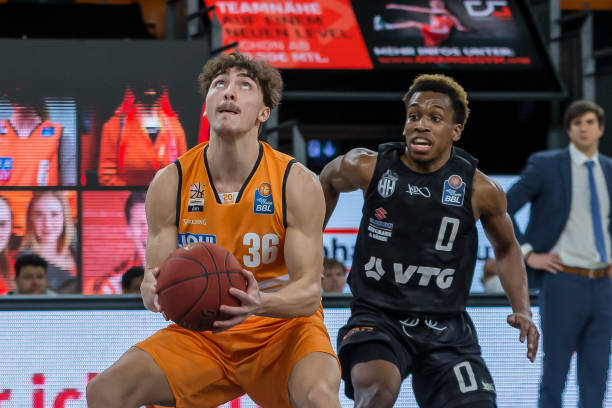 论员莫雷托 论员莫雷托